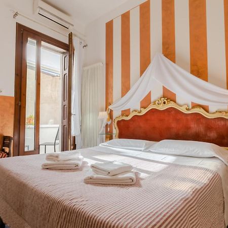 Rooms Giulietta E Romeo Βερόνα Εξωτερικό φωτογραφία