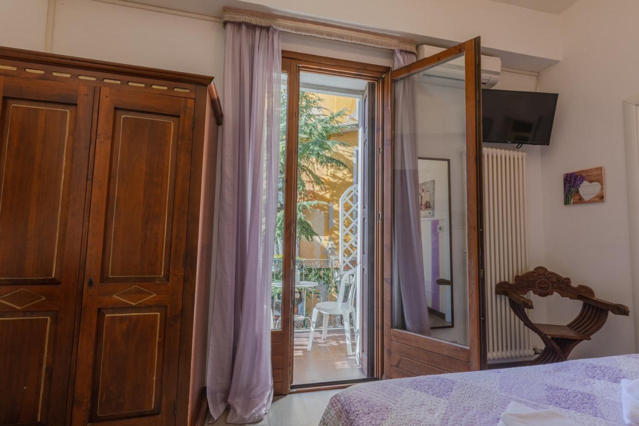Rooms Giulietta E Romeo Βερόνα Εξωτερικό φωτογραφία
